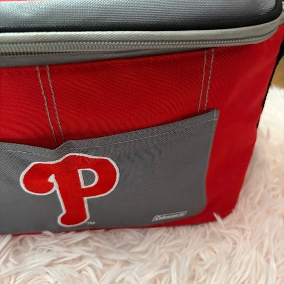 Coleman Philadelphia Phillies Can Halftime Cooler Red MLB Baseball - Picture 3 of 8